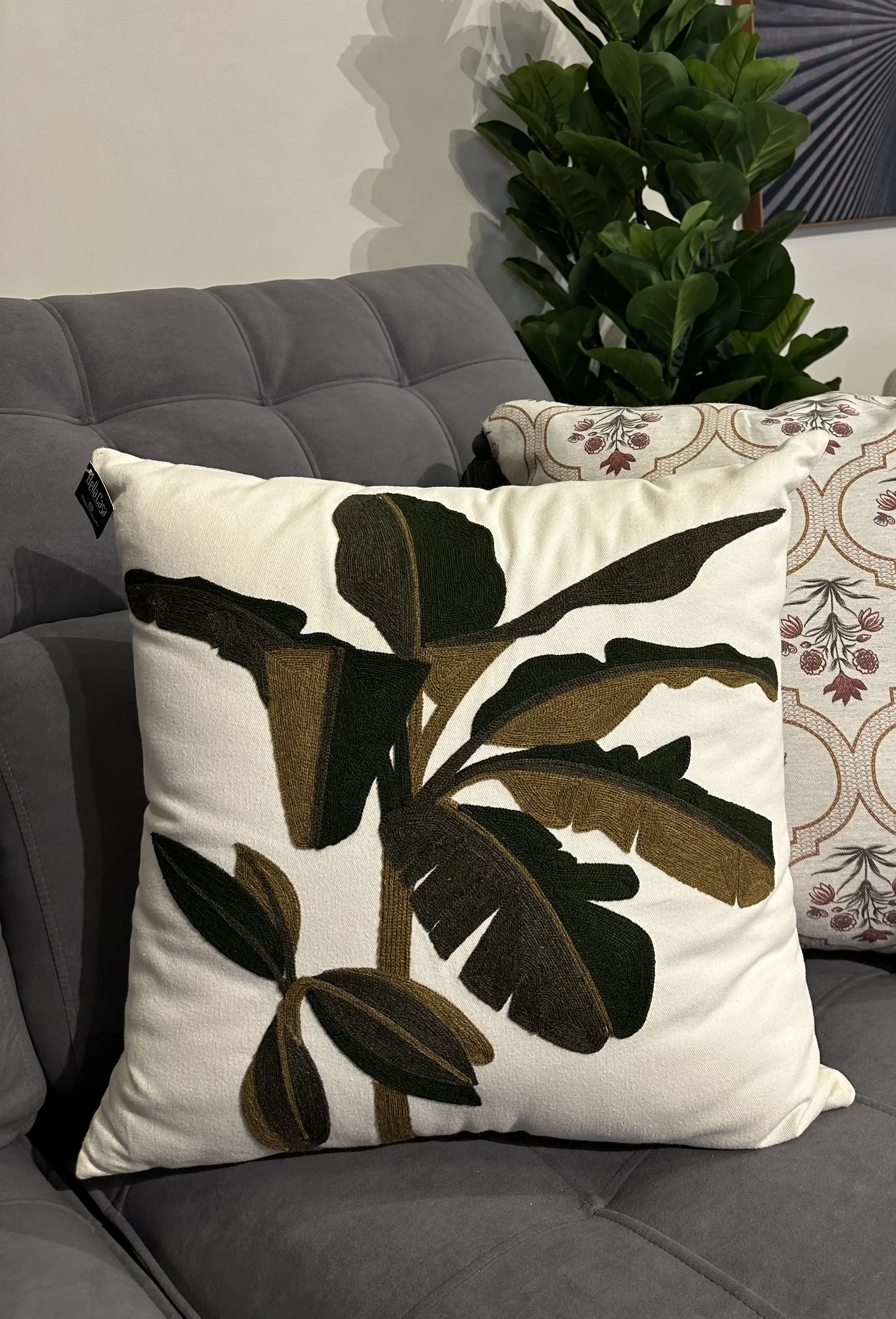 Almohada en tela Lino con bordado 
