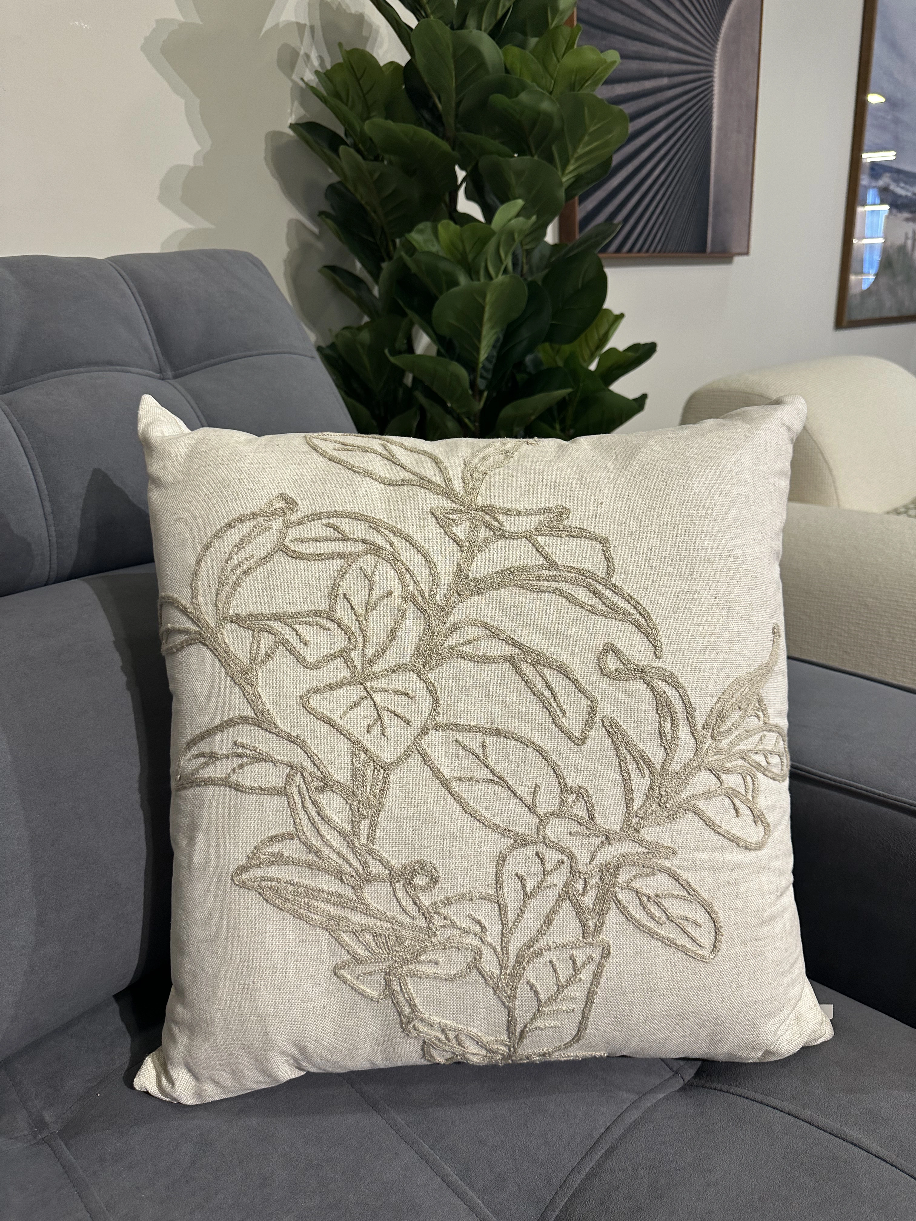 Almohada en tela Lino con bordado 