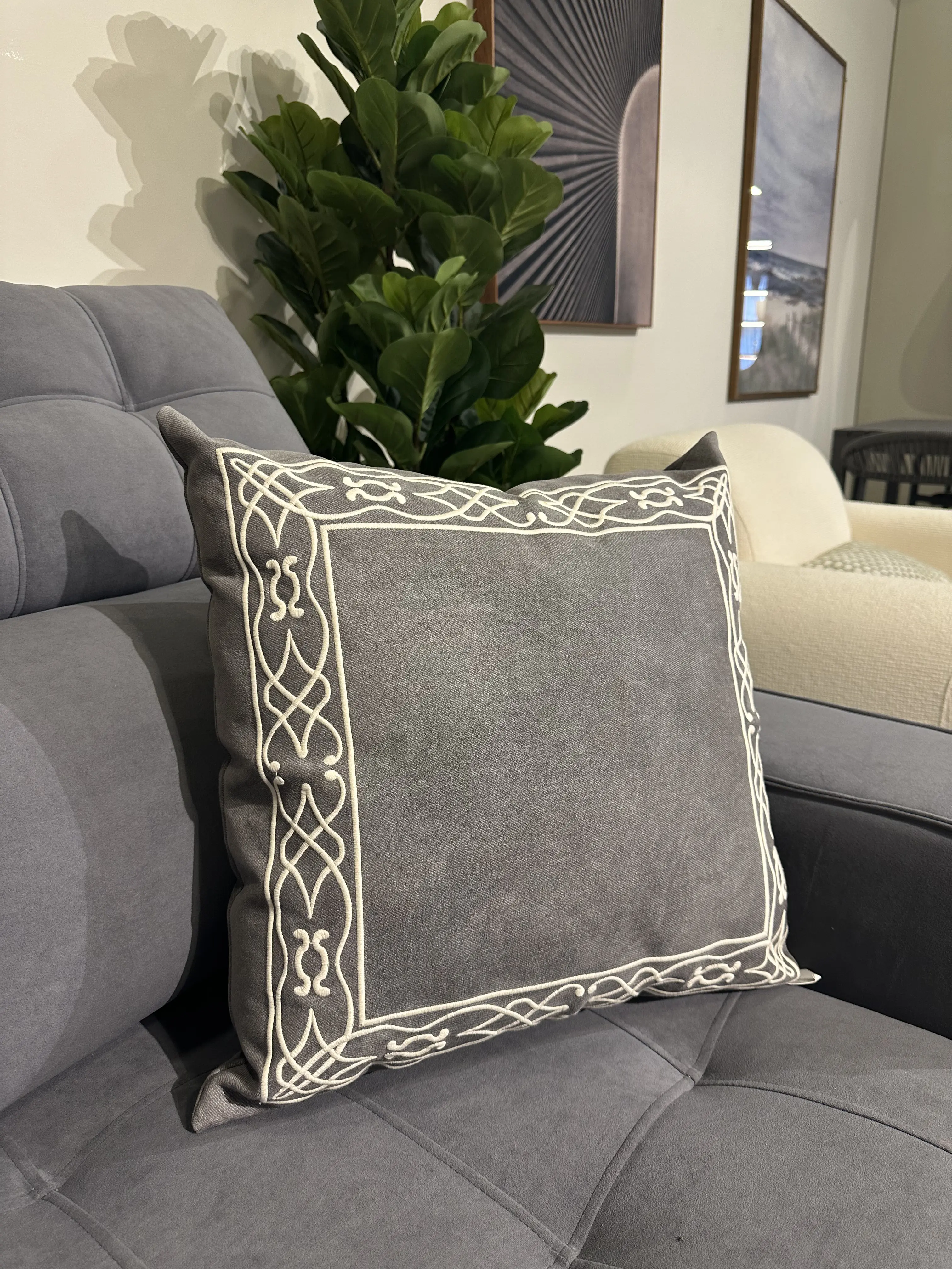 Almohada en tela Lino con bordado