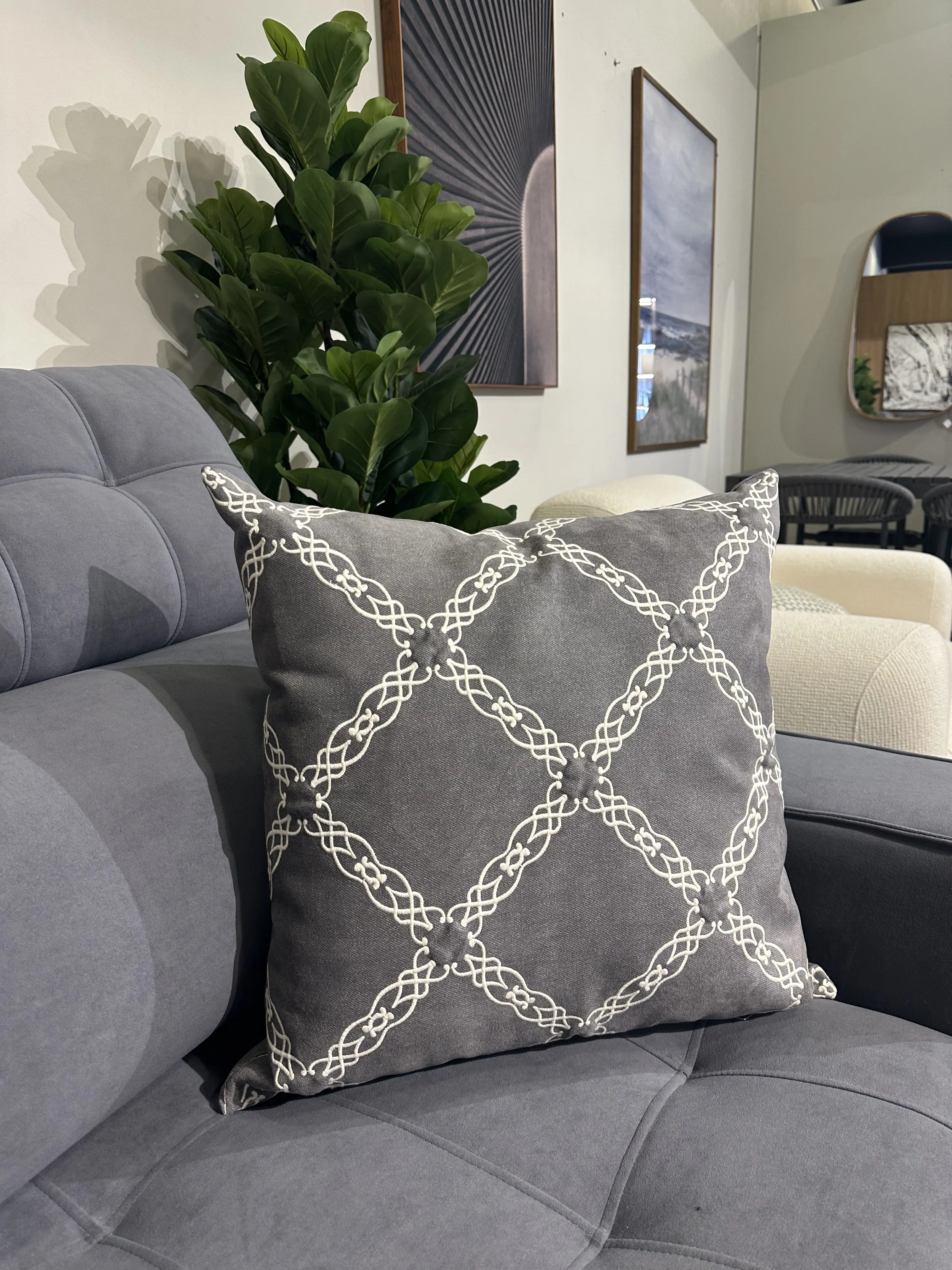 Almohada en tela Lino con bordado-l