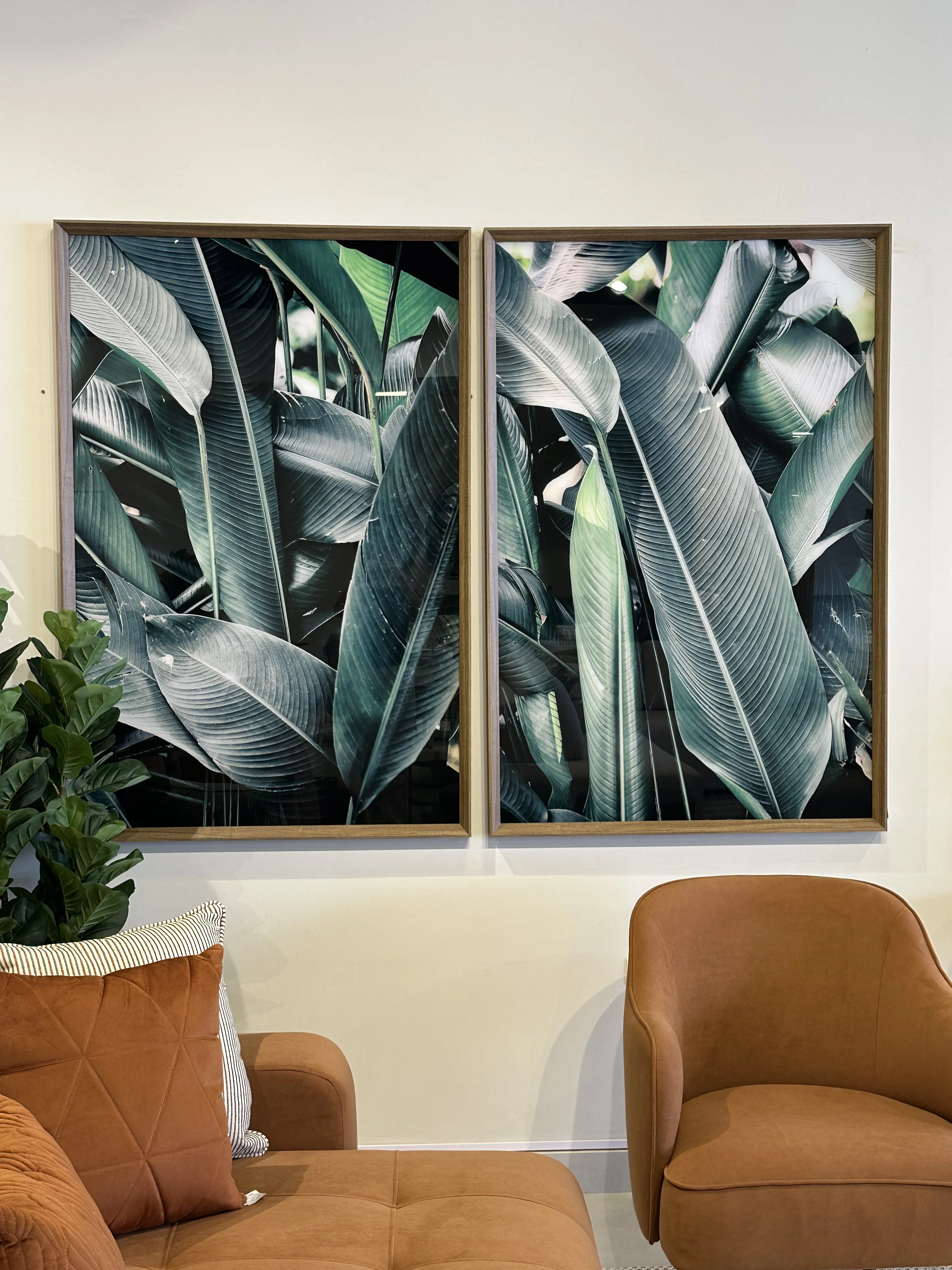 Cuadro con imagen impresa en vidrio con borde de madera