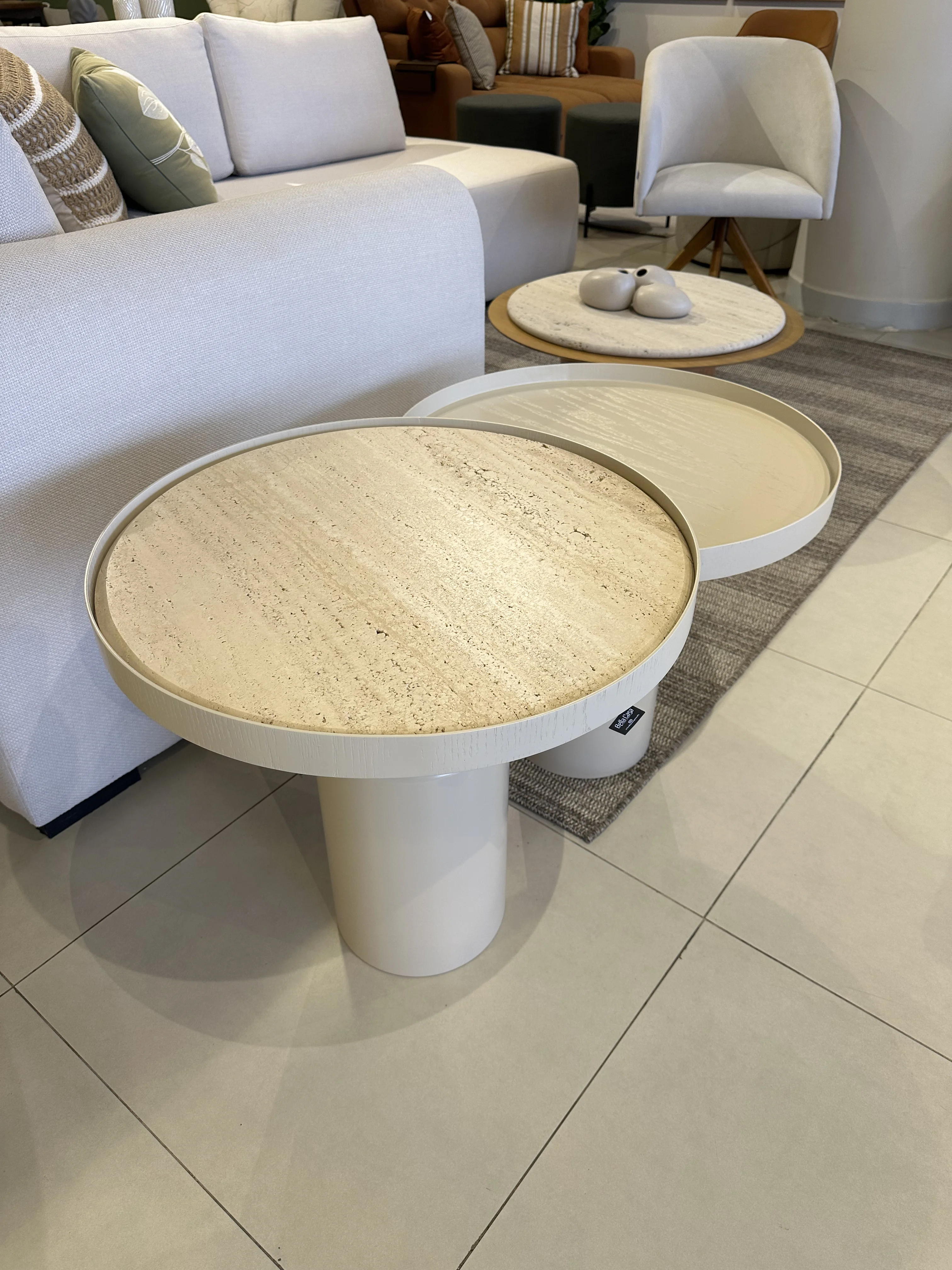 Mesa lateral Tonia Marfil - Alta con piedra travertino- ⁠Baja todo madera - Vista 2