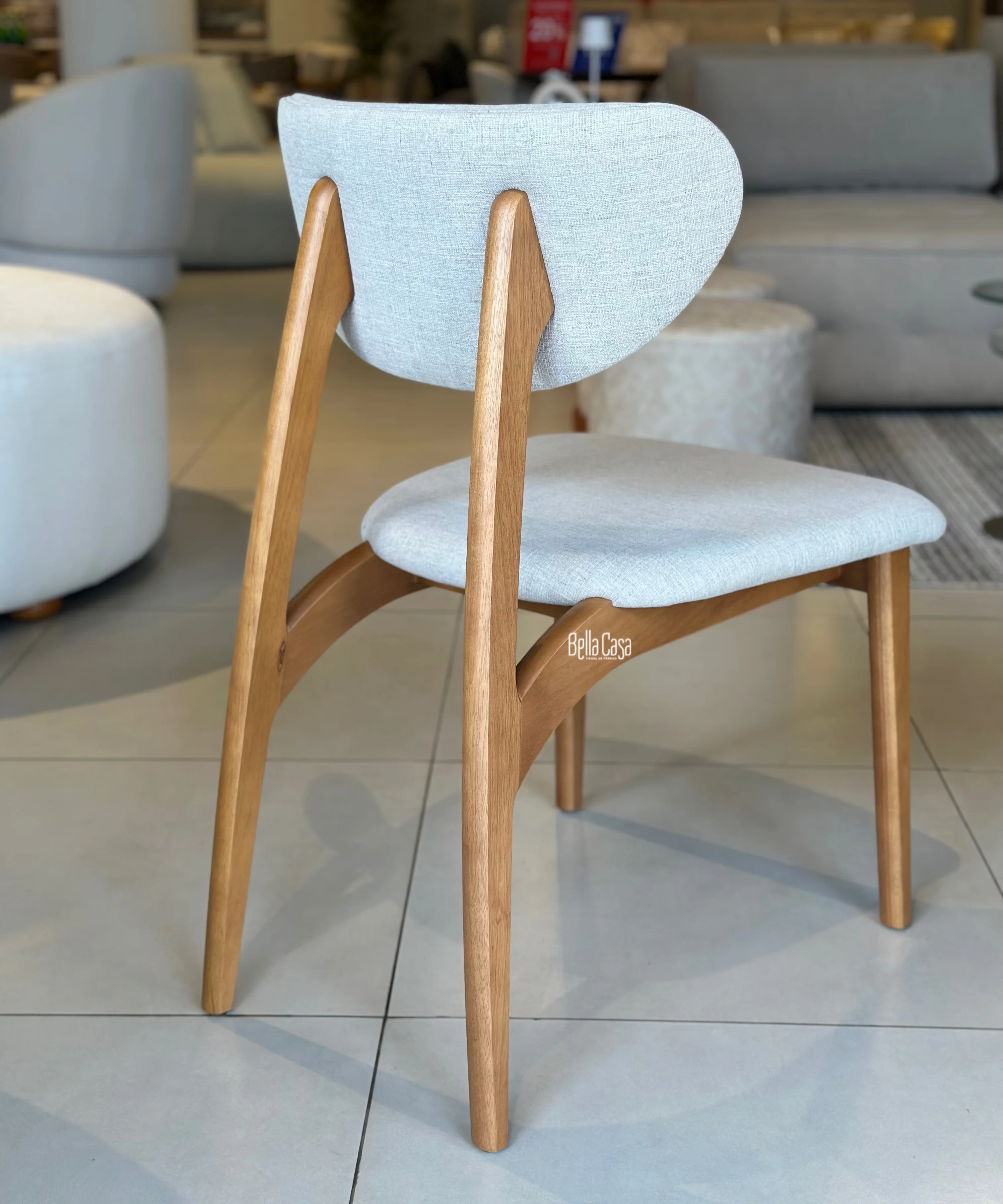 Silla Arco en madera color almendra con tela lino - Vista 2
